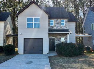 637 Carlton Pointe Dr, Palmetto, GA 30268