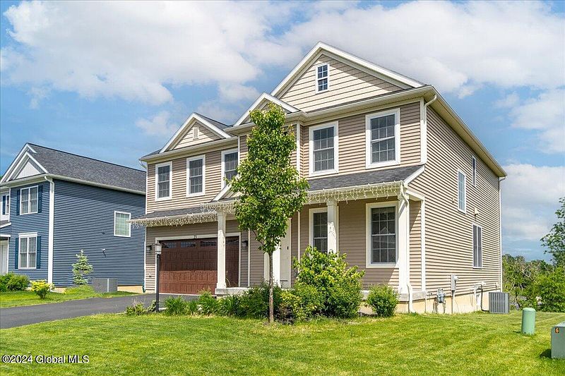 2nd image of 23 Penfield Drive