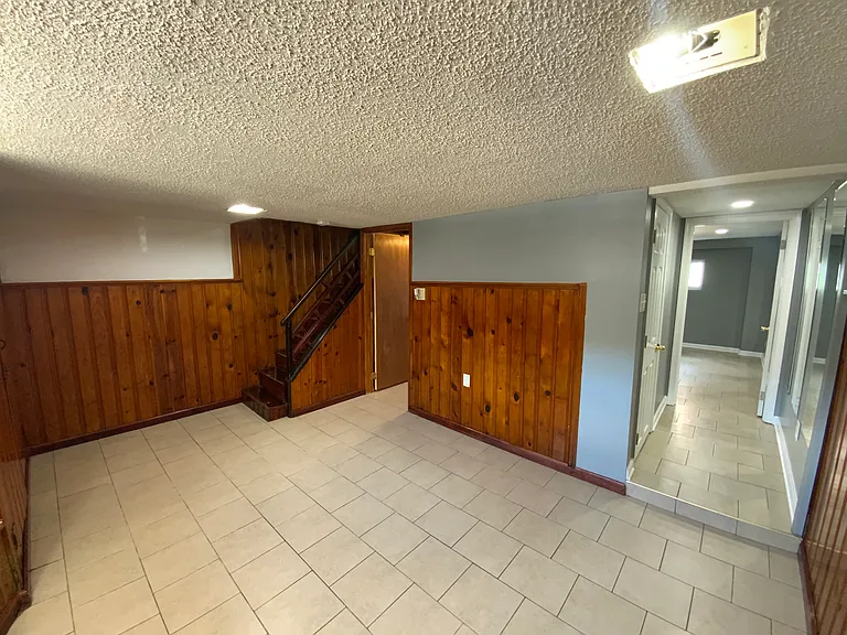 2545 S Bellford St — Photo 55