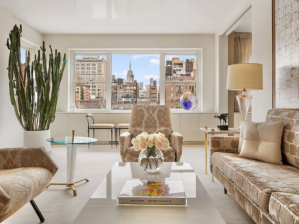 1st image of 20 E 9th St #11B