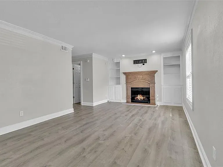 4430 Tilly Mill Rd — Photo 5