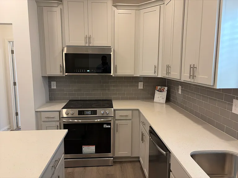 109 Prospect Ave — Photo 15