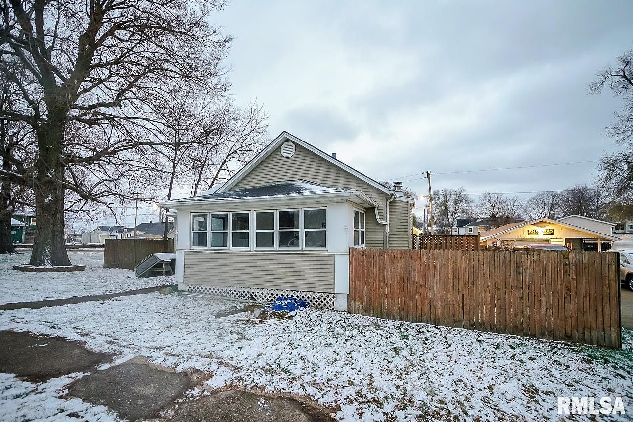 404 W Main St, South Pekin, IL 61564 Zillow