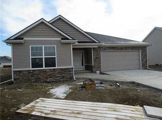 135 Lawai Rd, Oregon, OH 43616