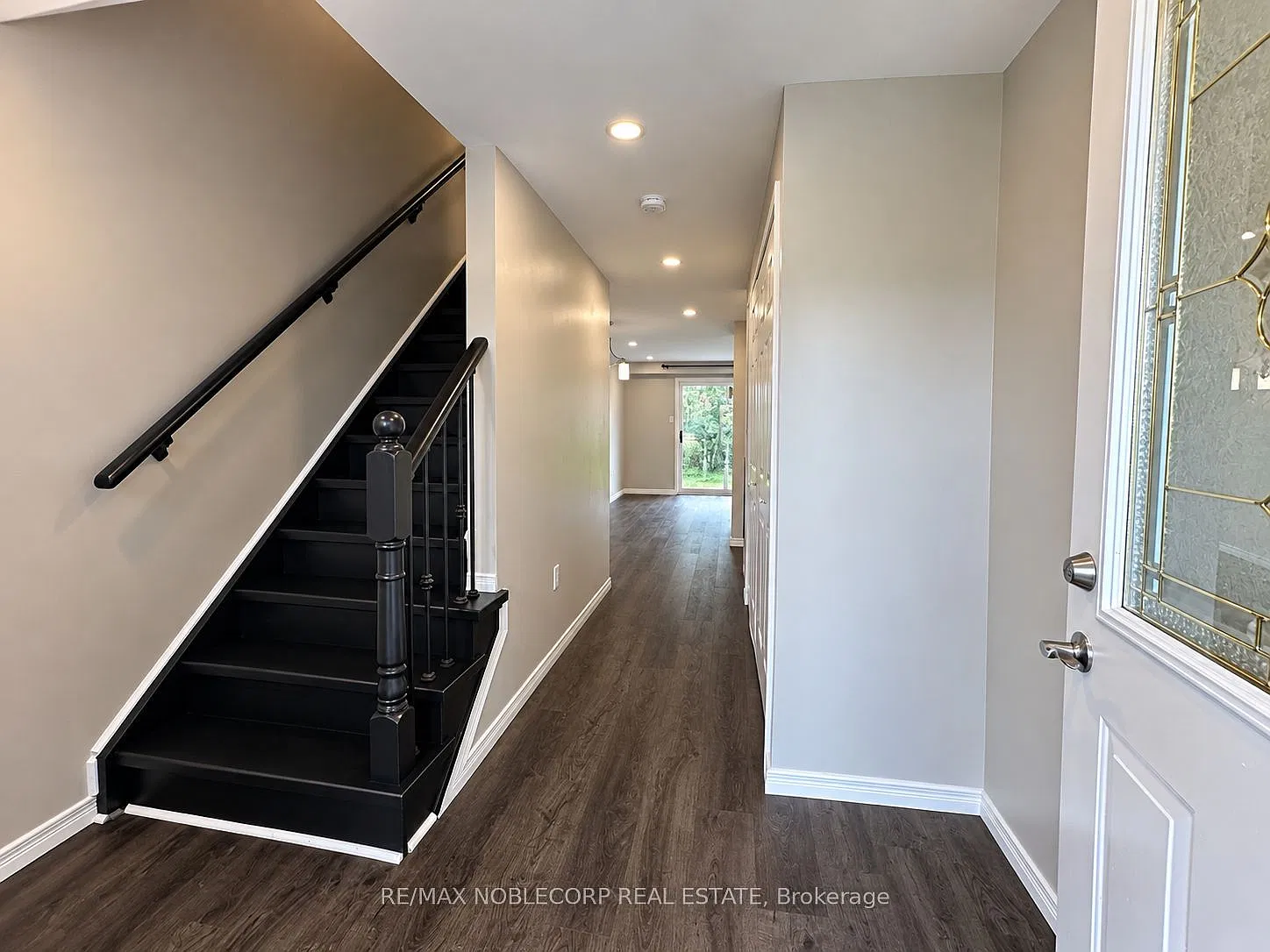 3 bed, $2,395 — Photo 3