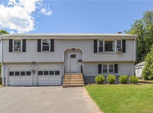 913 Windsor Ave, Windsor, CT 06095