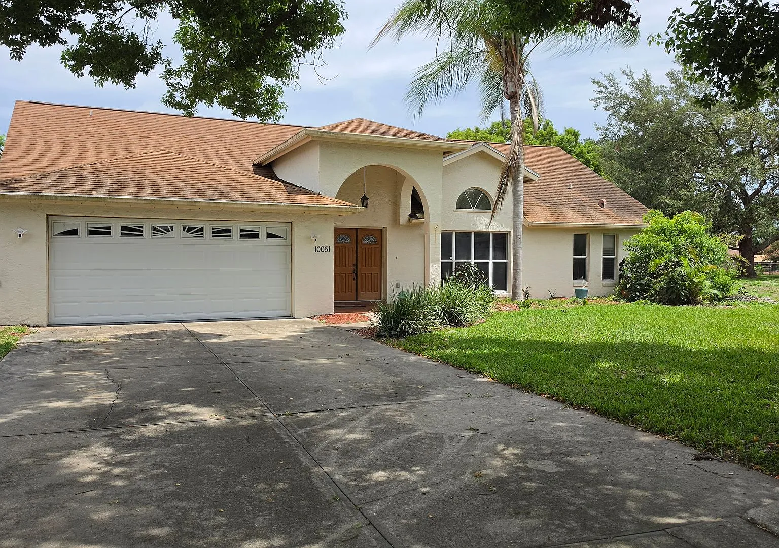 3 Bed, 3 Bath, 2 Car garage. — Photo 1