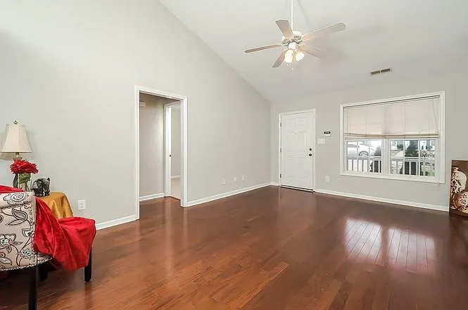 5117 Parkerwood Dr — Photo 8