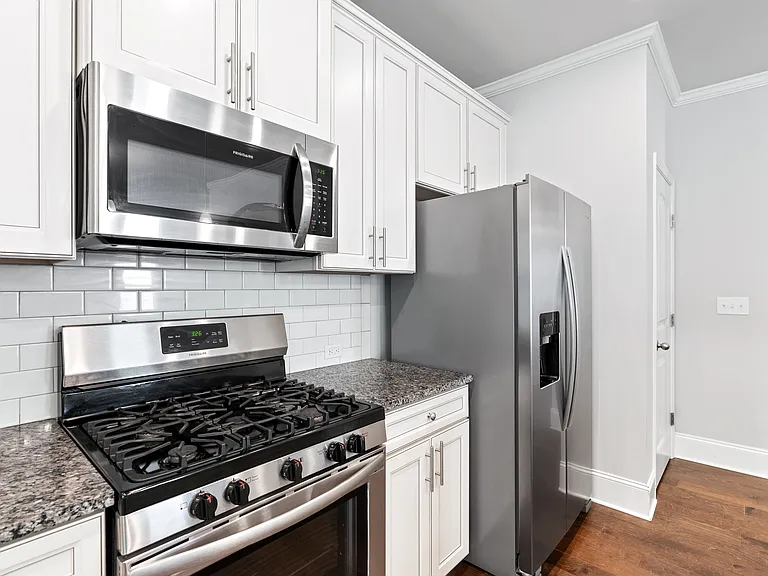 4350 Cordova Ln — Photo 6