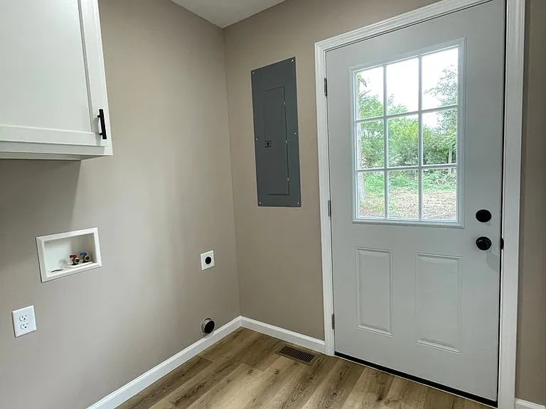 2200 Ash St — Photo 27