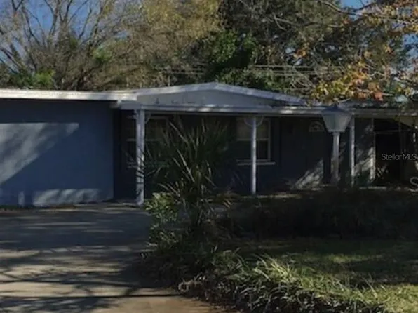 8723 Magnolia Dr, Seminole, FL 33777