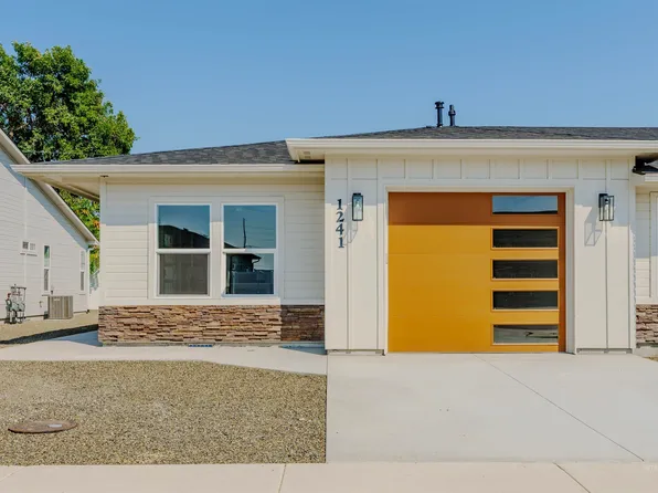 1241 Phillips Cir, Ontario, OR 97914