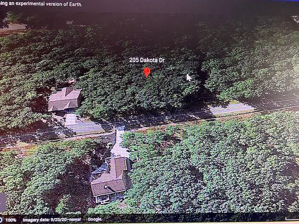 205 Dakota Dr, Hazleton, PA 18202