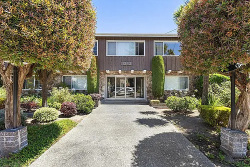 1212 Regent St #J Photo 1