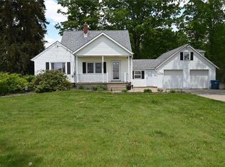 2844 Carson Salt Springs Rd, Warren, OH 44481