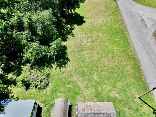 210 W Frontier St, Salina, OK 74365