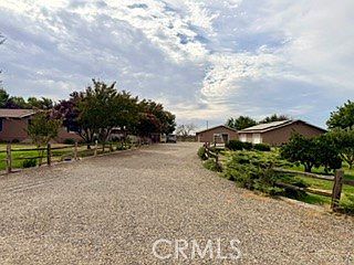 4th image of 609 S Miller Rd