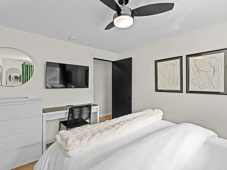 2215 N Atlantic St #C — Photo 7
