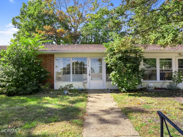 317 Coventry Court #D, Lakewood, NJ 08701