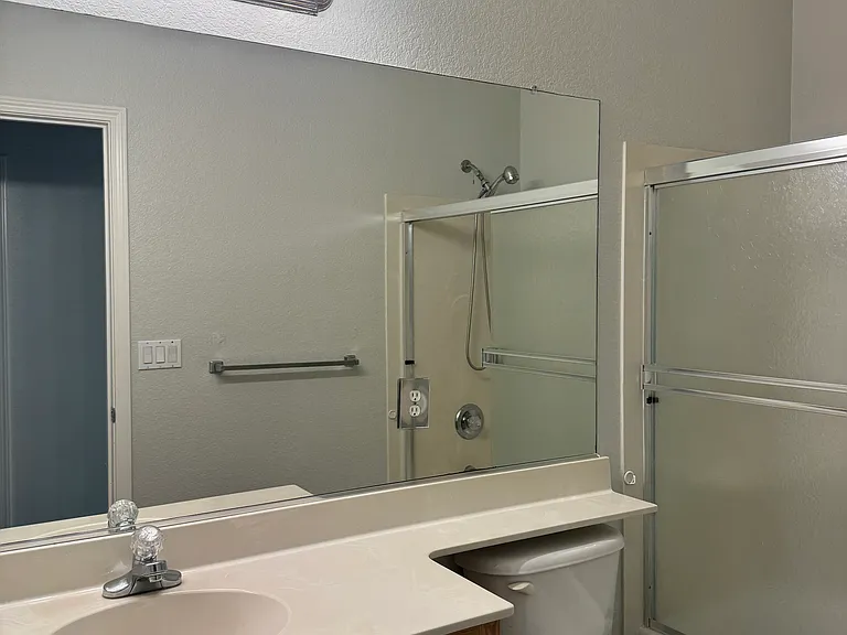 920 Heartland Dr — Photo 4