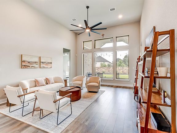 3rd image of 1416 Francesca Arden Way