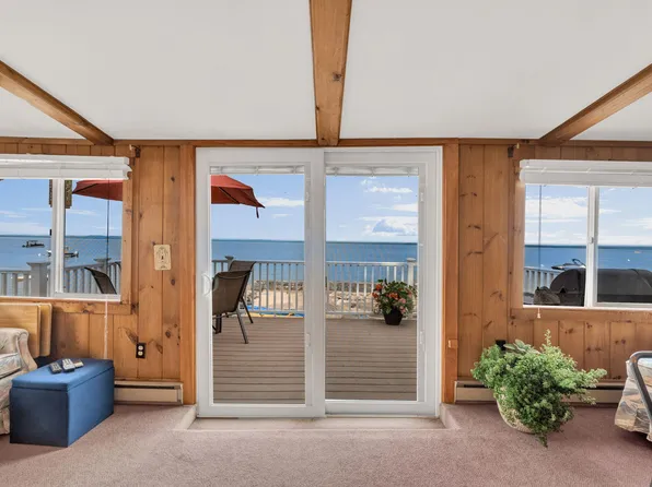 49 Wards Cove Road, Standish, ME 04084