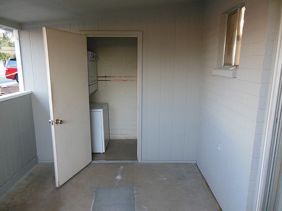 5th image of 315 N Higley Rd