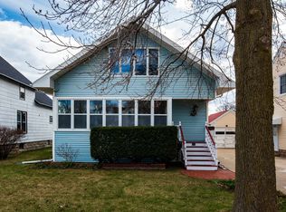 547 W South Park Ave, Oshkosh, WI 54902