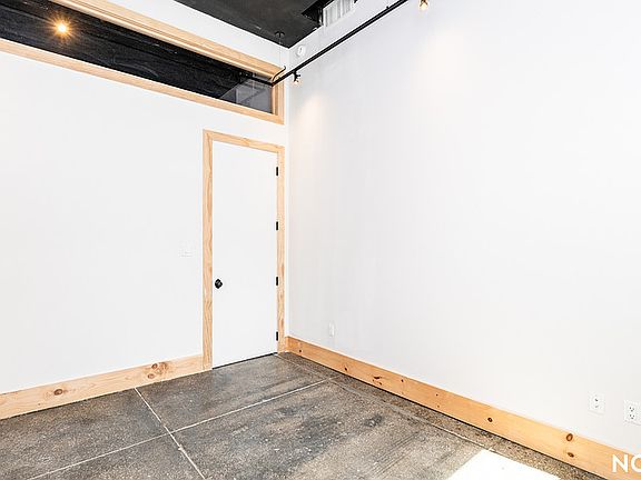 4th image of 255 18th St APT 108