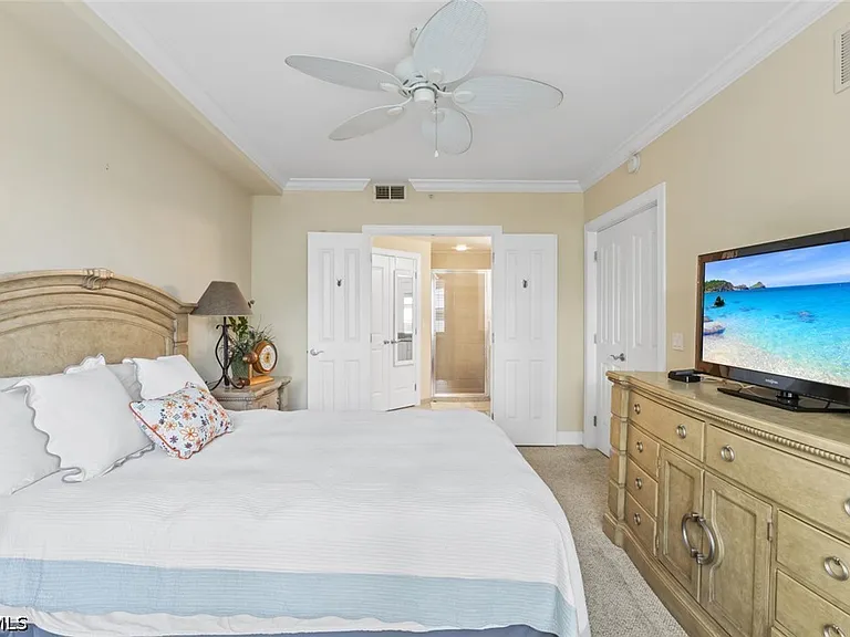 2825 Palm Beach Blvd #203 — Photo 12