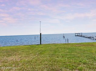 5213 E Belle Fontaine Rd, Ocean Springs, MS 39564