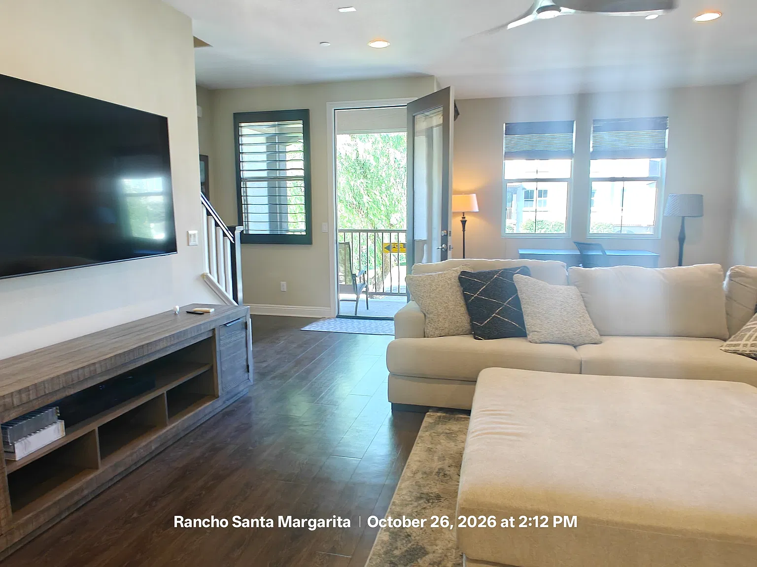 4 bed, 3.5 bath, 2233 sqft, $4,600 — Photo 2
