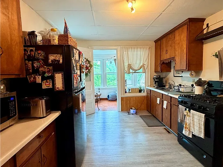 579 W Delavan Ave #2 — Photo 8
