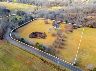 5988 Buzzard Creek Rd, Cedar Hill, TN 37032