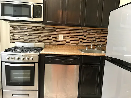 Rented by Keller Williams NYC | media 8