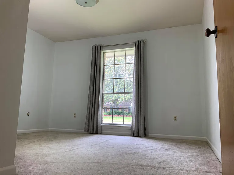 1523 Shawn Dr — Photo 16