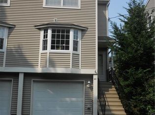 41 Victor St APT C, Danbury, CT 06810