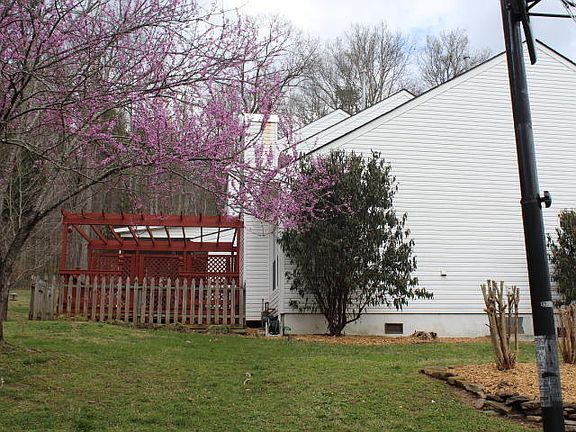4th image of 3841 Tambark Dr