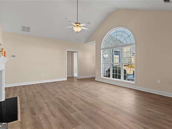 3rd image of 226 Hames Rd Unit 235