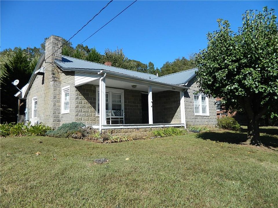 1st image of 1240 Oaklawn St SE