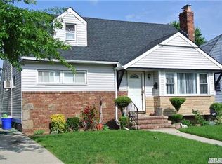 47 Branch Ave, Freeport, NY 11520