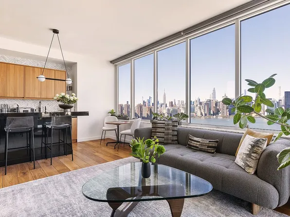 21 India St #30D, Brooklyn, NY 11222