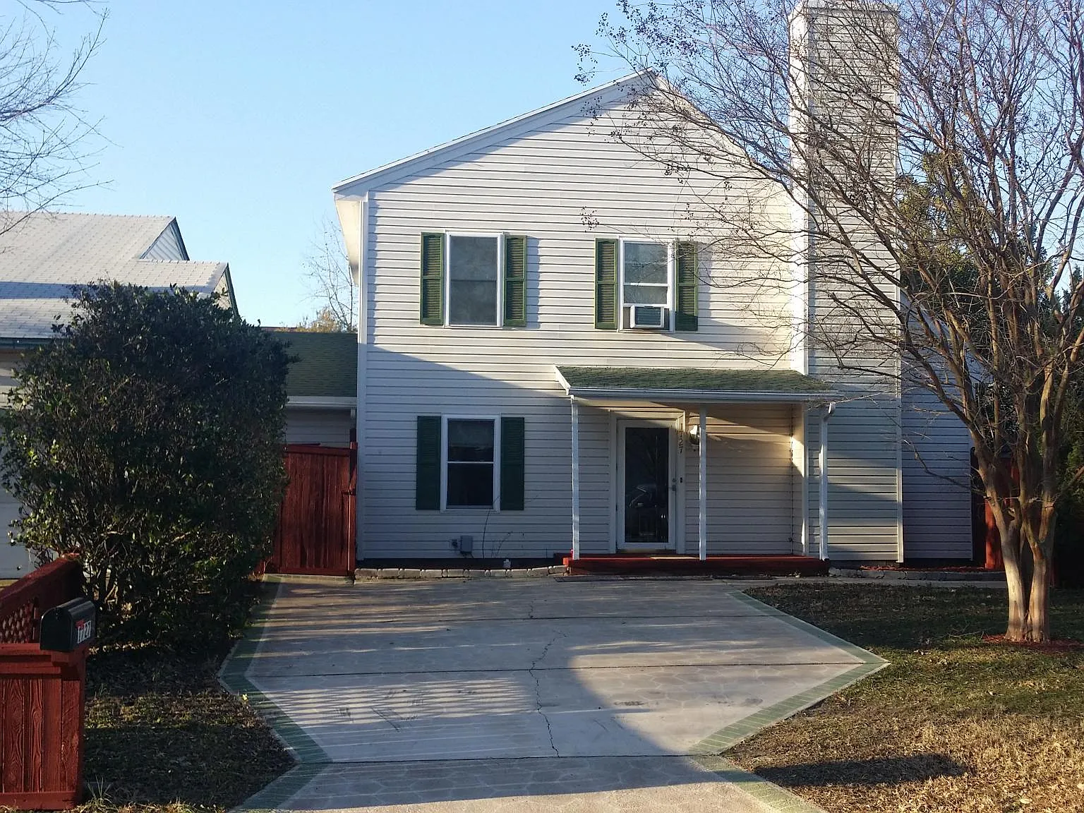 1727 Dylan Drive — Photo 1