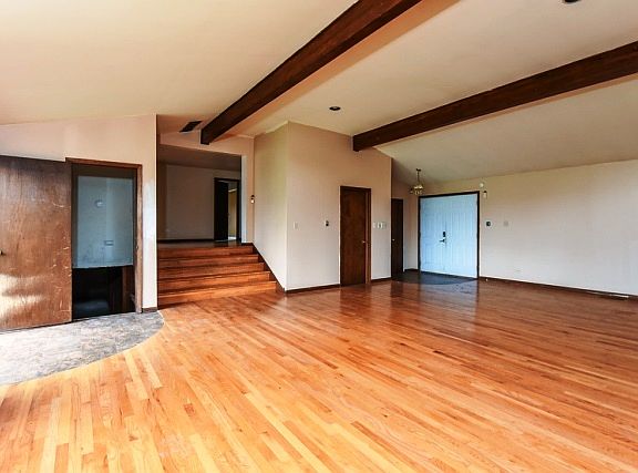 5th image of 20297 Stony Island Ave