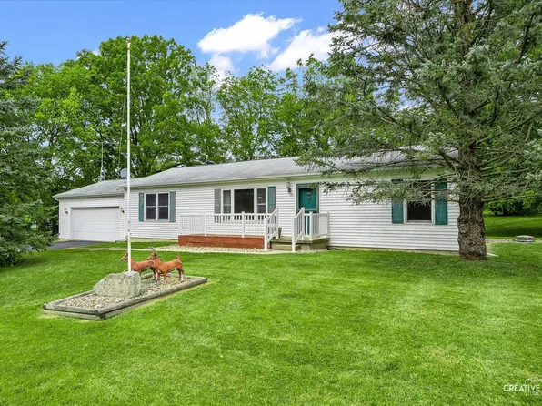 307 Wild Rice Ln, Dixon, IL 61021