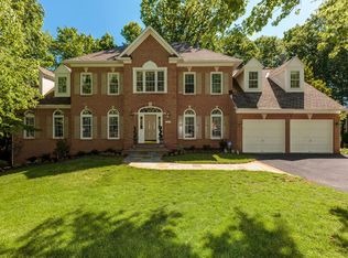 3604 Paramount Rd, Fairfax, VA 22033