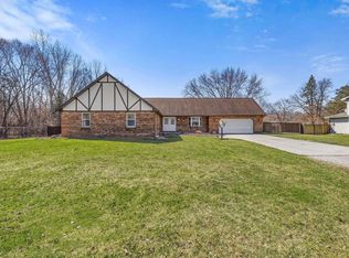 1815 Crescent Dr, Saginaw, MI