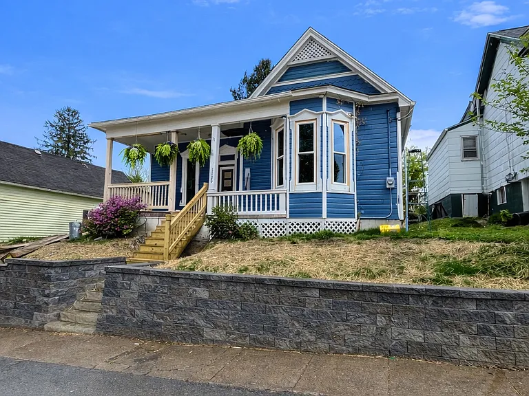 1100 Lowell St — Photo 25