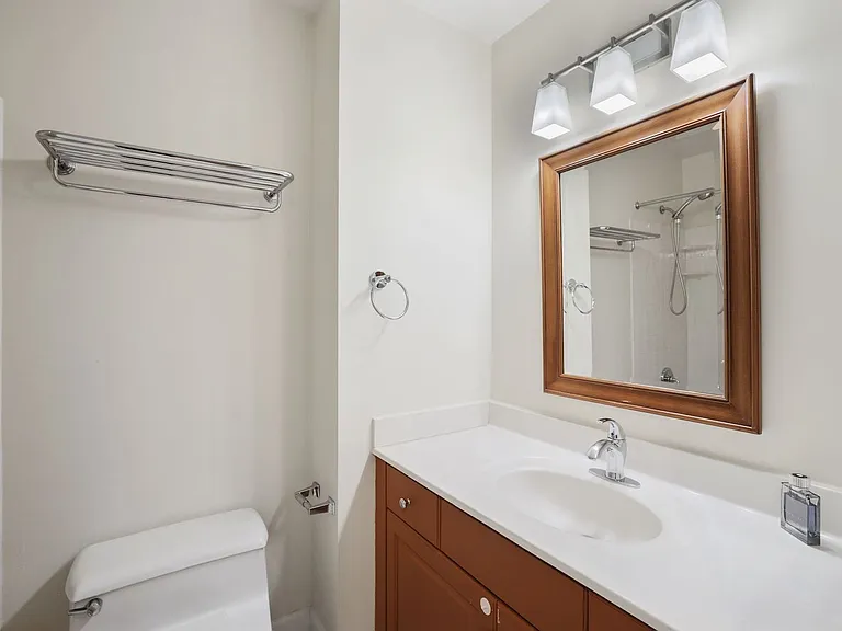 2171 Wolftrap Ct — Photo 25
