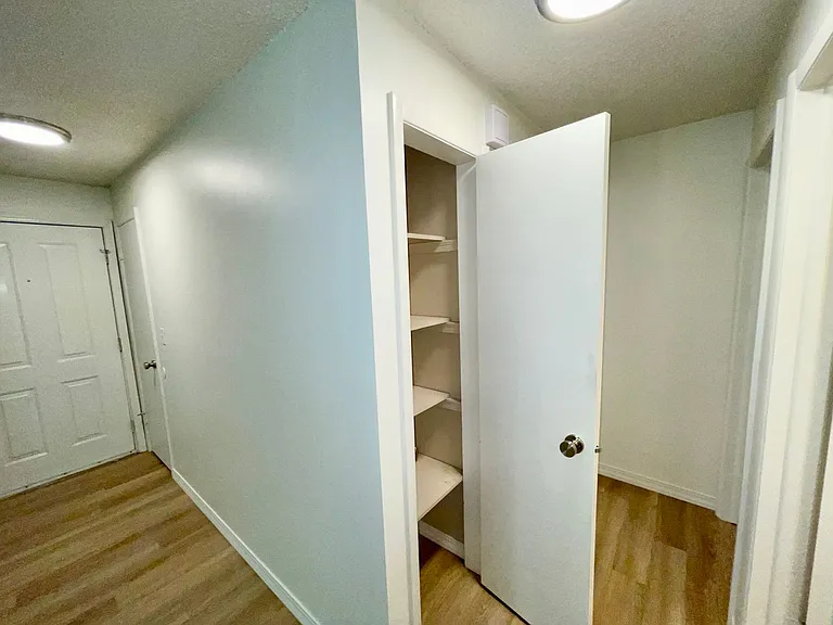 8909 E Liberty Ave — Photo 16
